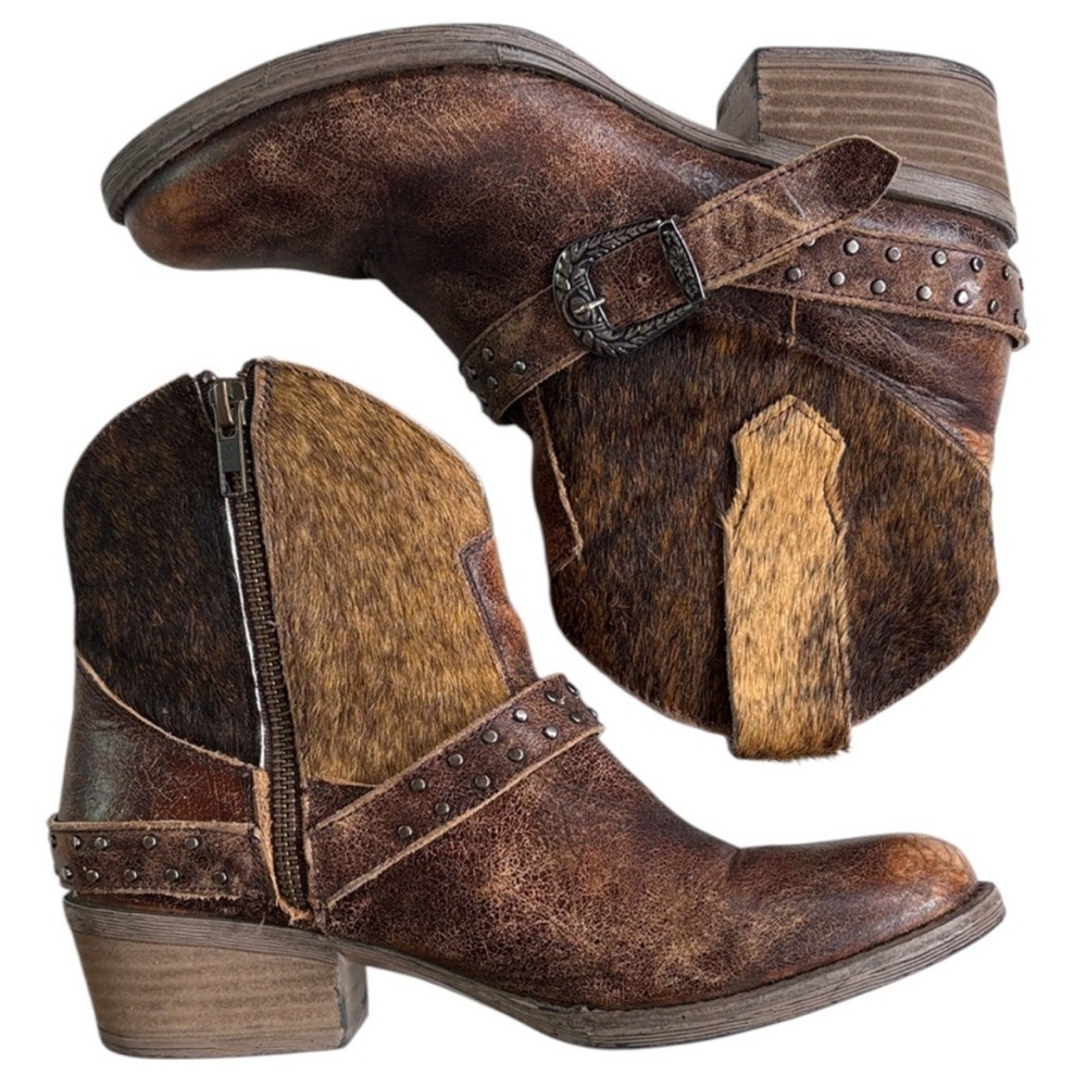 Sterling River Leather Calf Hair Boots
Brown Size 8.5